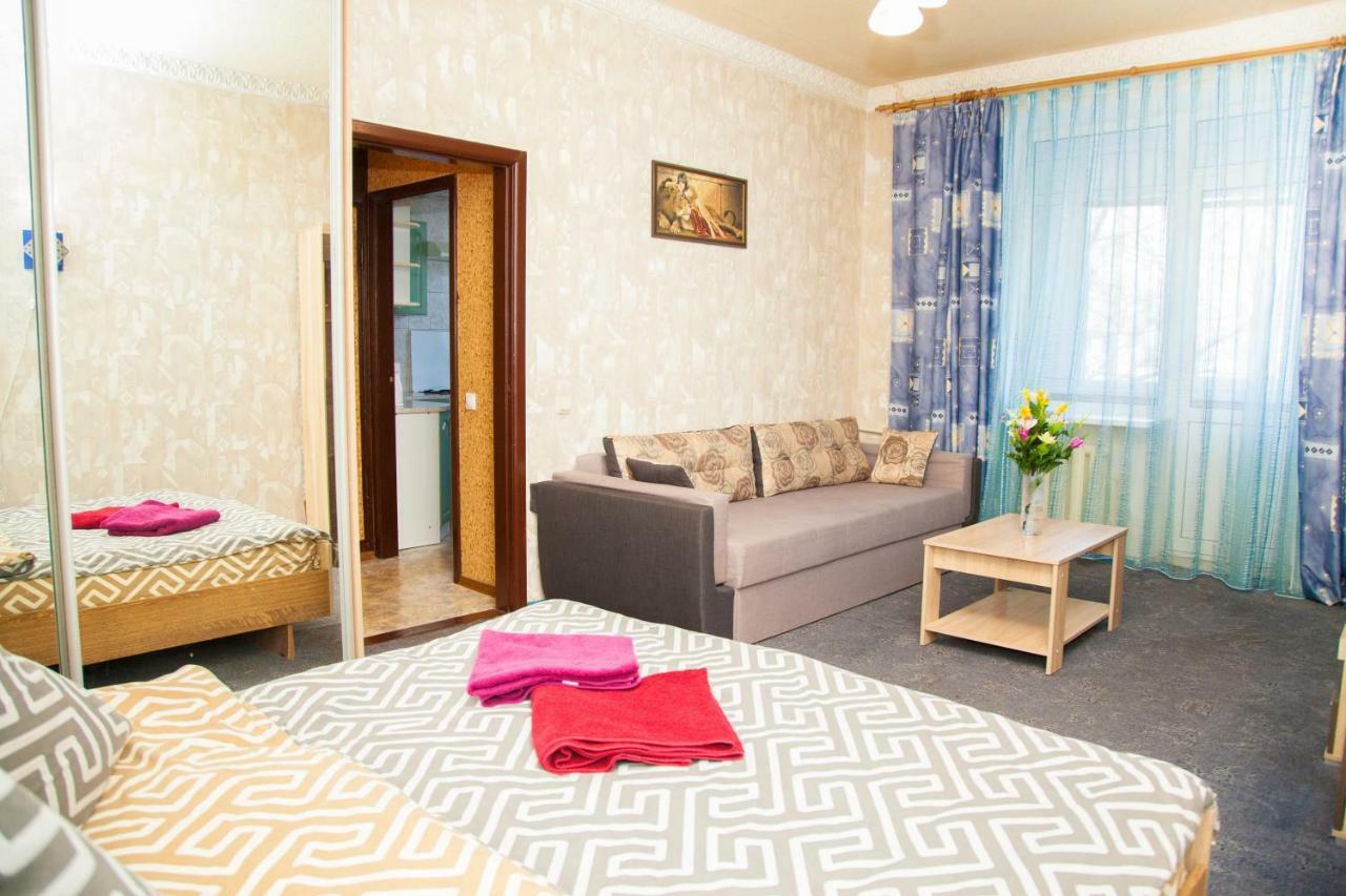 Semi-luxury Apt on 82 Nezalezhnoi Ukrаiny Street near Intourist Hotel Запоріжжя Екстер'єр фото